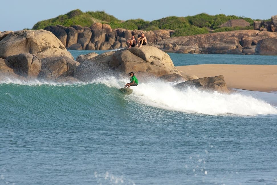 Surf Arugam Bay- The Complete Guide to Surfing in Arugam Bay