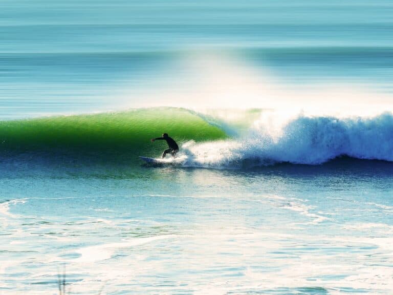 Surfing in France