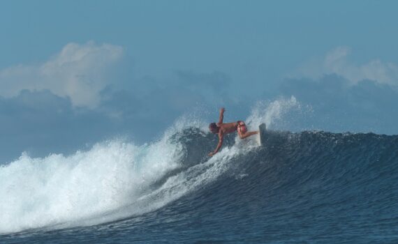Best Surf Spots in Fiji for Beginners
