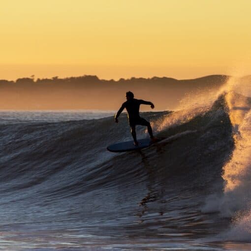 Best Surf Spots in New Zealand for Beginners