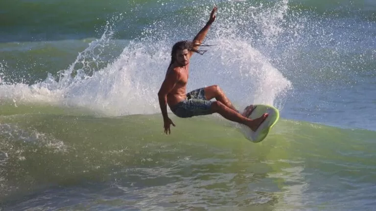 Surfing Playa Dominical