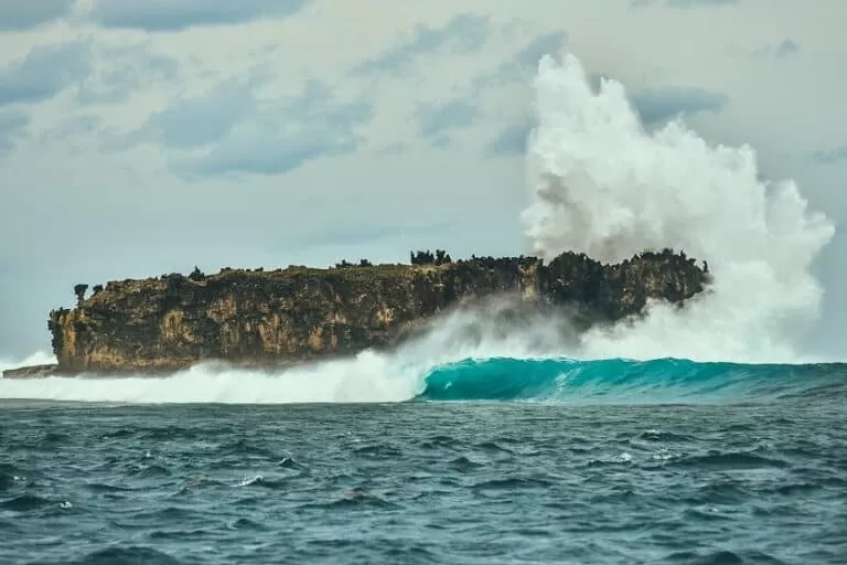 Surf Siargao Island