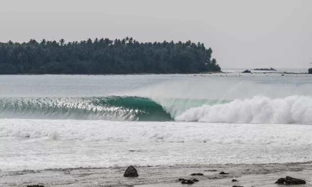 Nias Surf in October