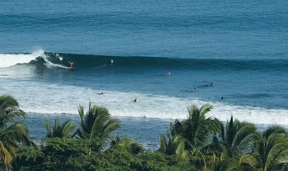 Surf Resorts in Peru