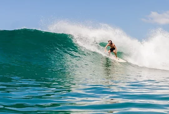 pura vida surfers